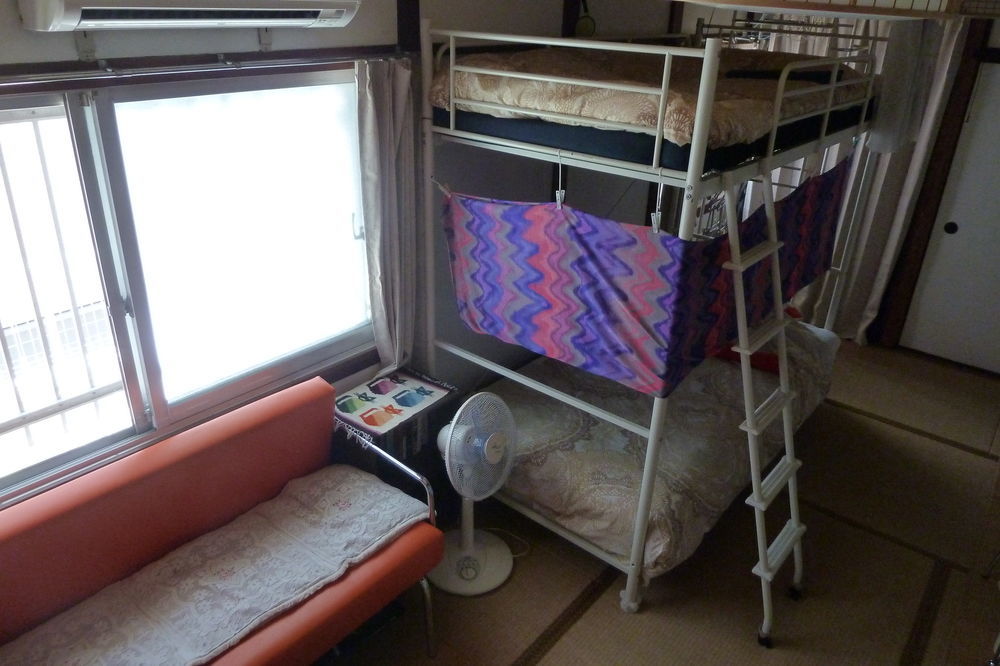 Guest House Neko Neko تويوناكا المظهر الخارجي الصورة